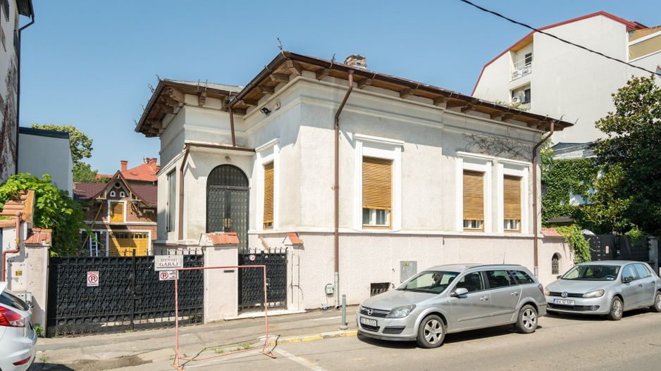 VILA REPREZENTATIVA ICOANEI - Poză 30