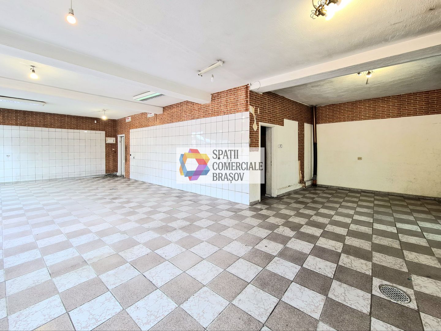 Spatiu comercial de închiriat cu 380 w Brasov - 150 mp # plus-imo.ro - Poză 4