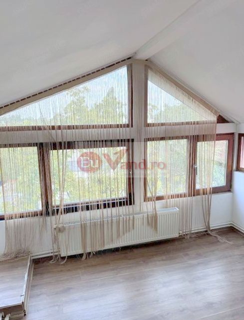 De inchiriat apartament cu 2 camere, Micro 13, et. 5, 300 euro - Poză 3