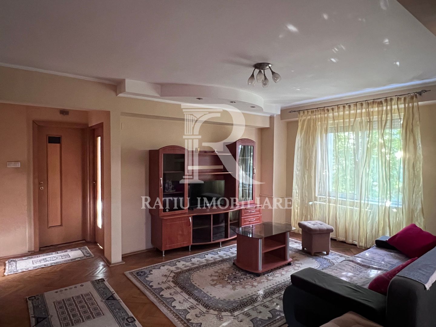 Apartament cu 4 camere | Etaj 2 | Cantemir | Oradea - Poză 1