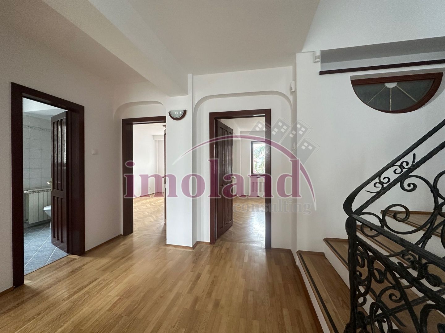 Imobil cu curte - Inchiriere - Gradinita/Birou/Clinica - Floreasca - Poză 3