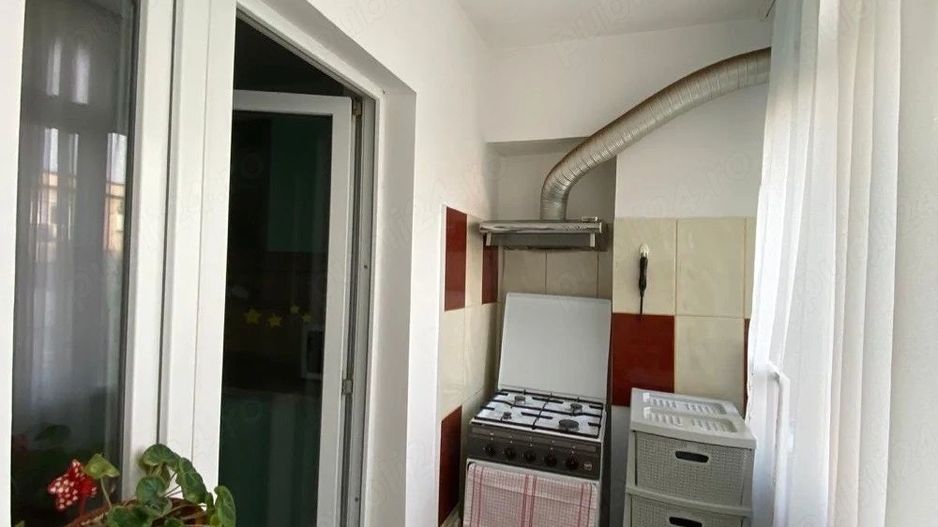 Apartament 2 camere. Decomandat. Mall Grand Arena, metrou Aparatorii Patriei. - Poză 3