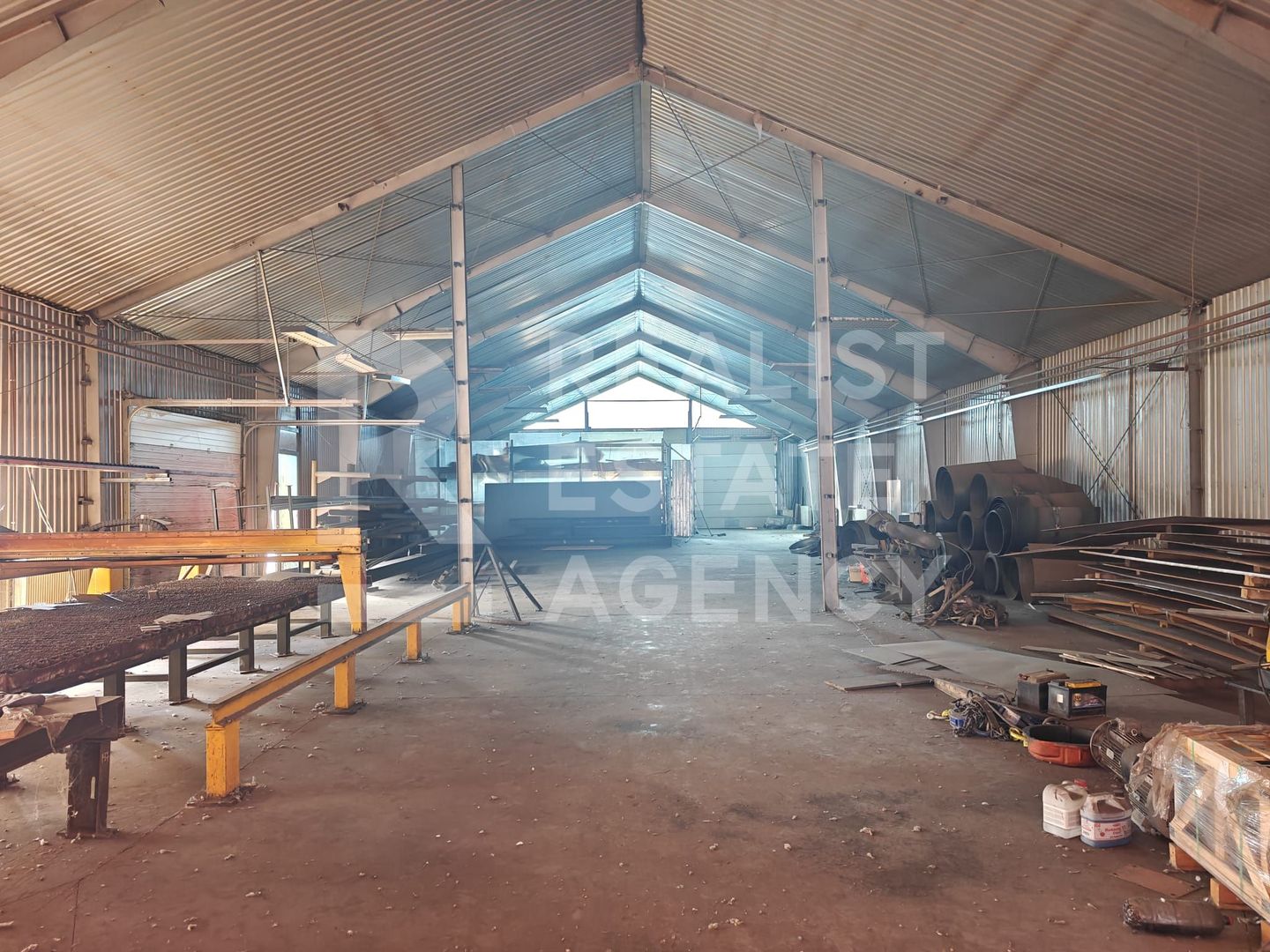 Hală industrială de închiriat 3820 -  mp, Cristian - Poză 4