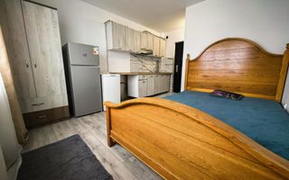 Cameră cămin 16 mp baie proprie mobilat și utilată renovată - Poză 4