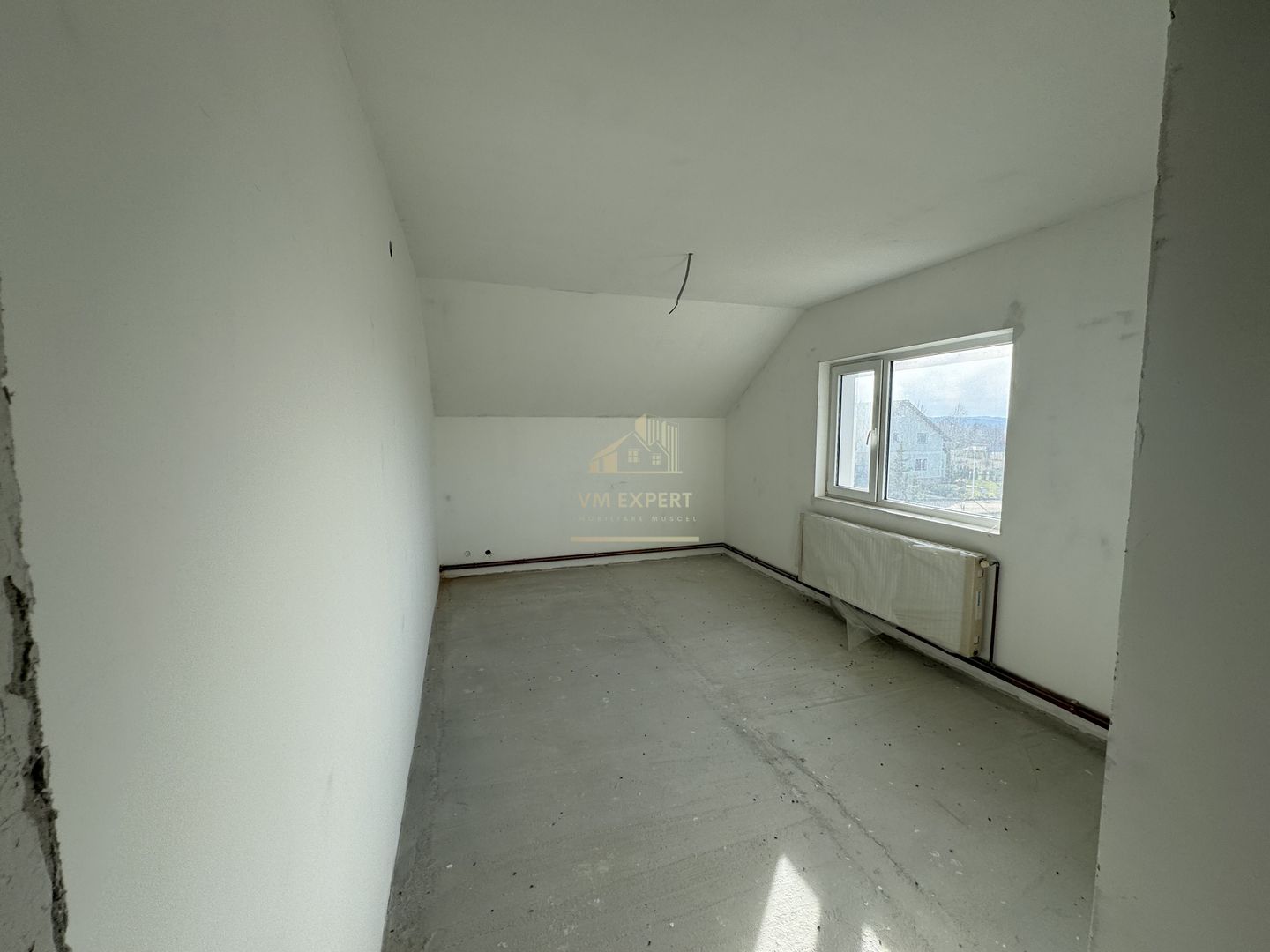 VILA 5 CAMERE,TEREN 560 MP, CAMPULUNG, ARGES - Poză 10