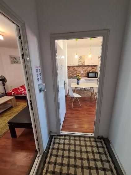 De vanzare Apartament 4 camere Kogalniceanu rond, Sector 5 - Poză 2