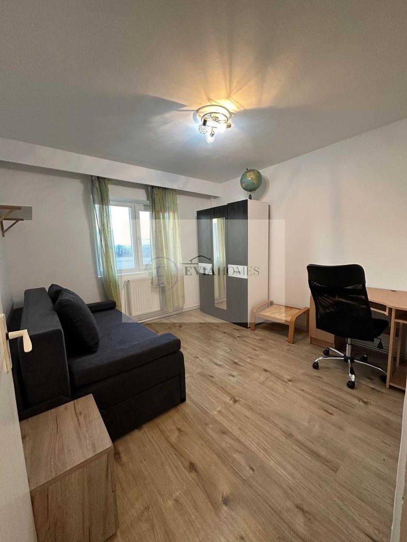 2 camere decomandate/ Zona Golden Tulip - Poză 3