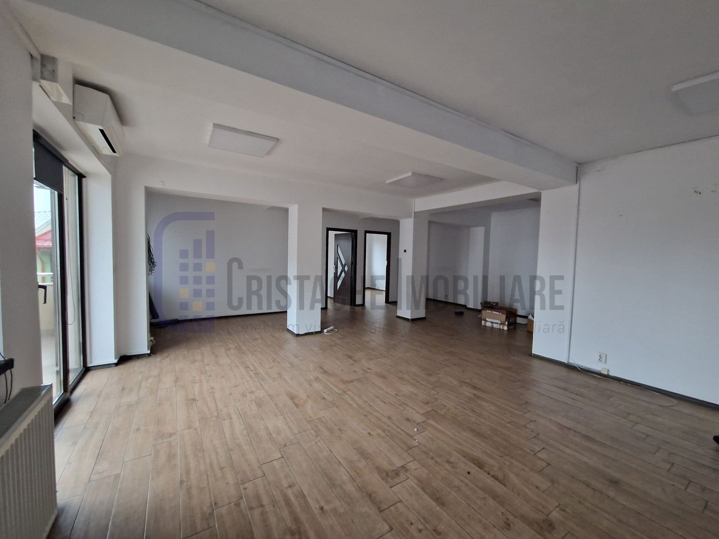 Fara Comision! Cladire multifuncționala, metrou Basarab, parcare proprie - Poză 7