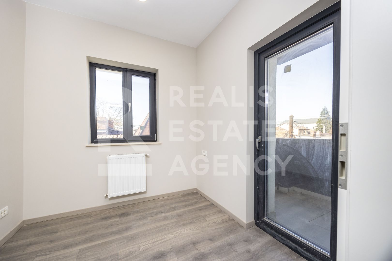 Chirie, casă, 8 camere, zona 1 Mai, București - Poză 36