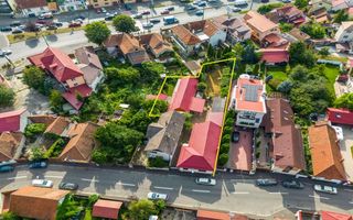 2 Case intr-o Curte/Zona Ultracentrala/Pretabil activitati Comerciale - Poză 1