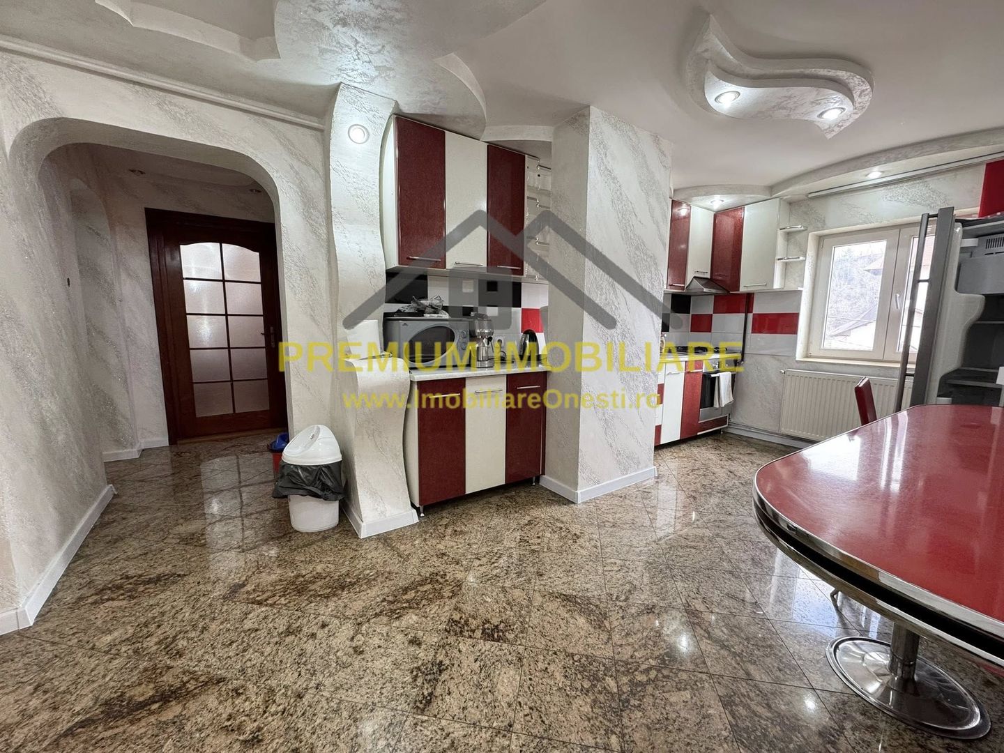 Apartament 3 Camere - Zona MAL - 98 MP - Poză 1