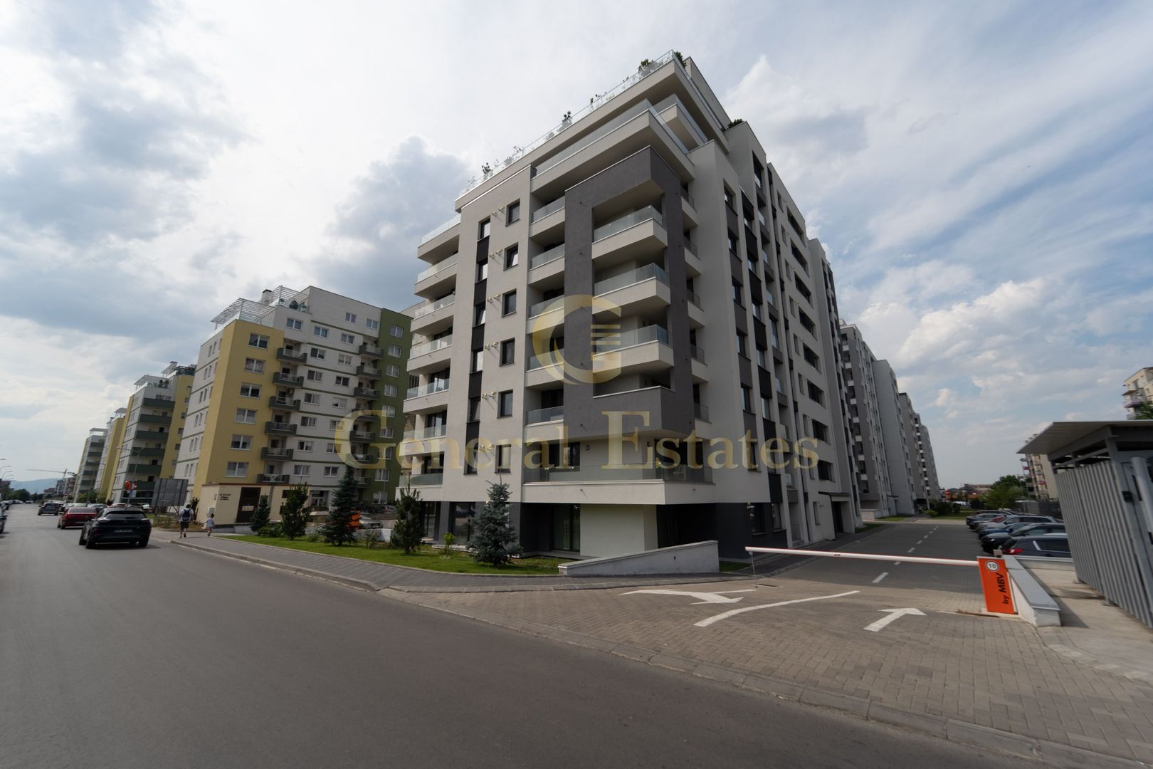 Apartament de închiriat cu 2 camere în Tractorul, Brașov - Poză 14