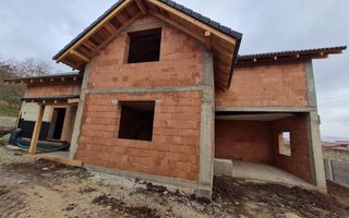 Casa 4 Camere la Rosu, 386 mp, Alba-Micesti - Poză 3