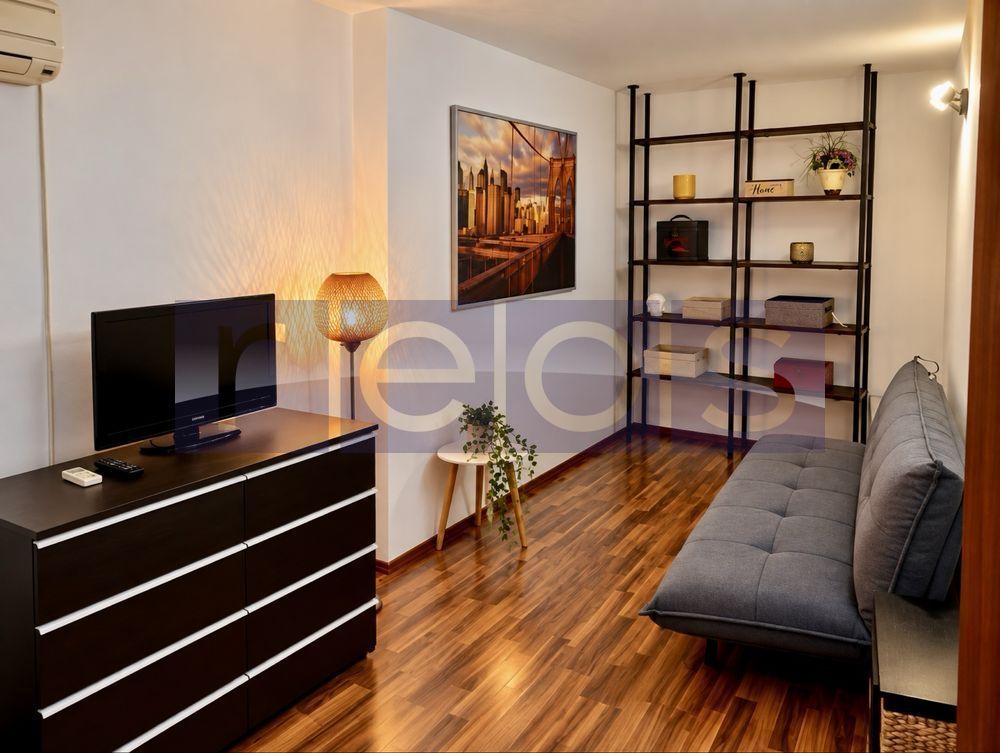 VANZARE  2  APARTAMENTE INDEPENDENTE  INTR-O VILA RENOVATA -144 mp - UNIRII - Poză 7