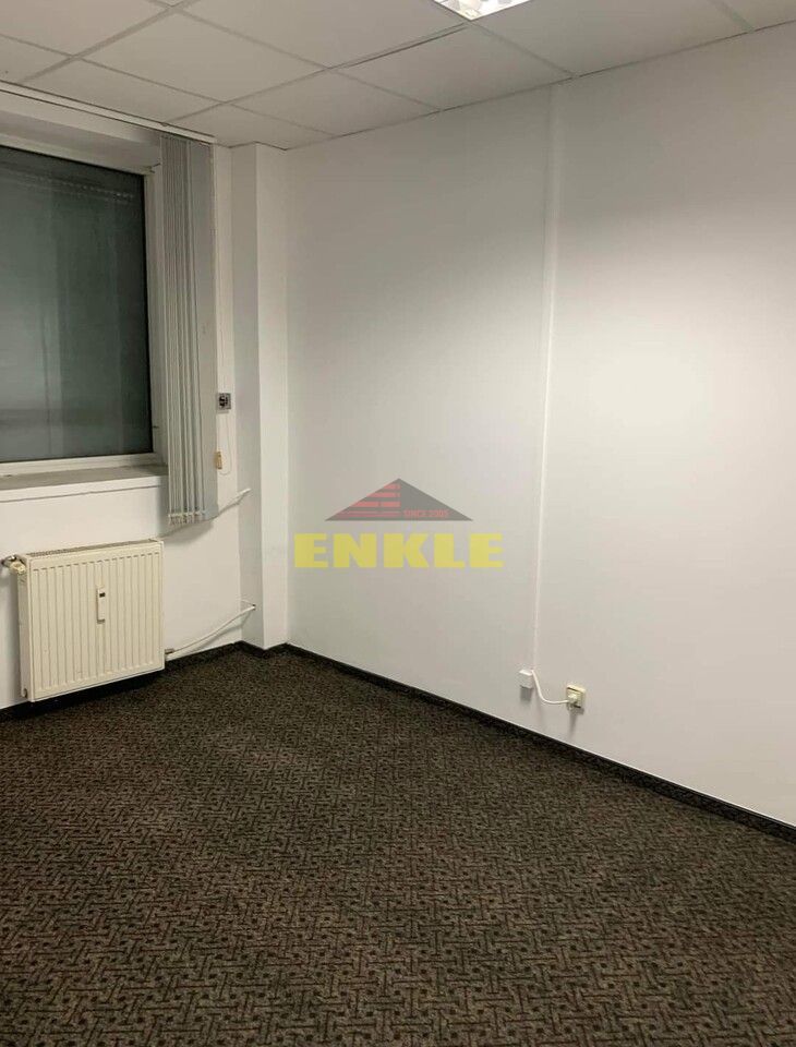 Vânzare apartament cu 4 camere, zona lic M Eminescu, pret negociabil! - Poză 3