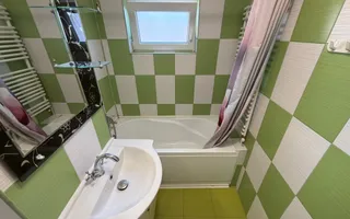 2 dormitoare, centrala proprie, bloc anvelopat. - Poză 15