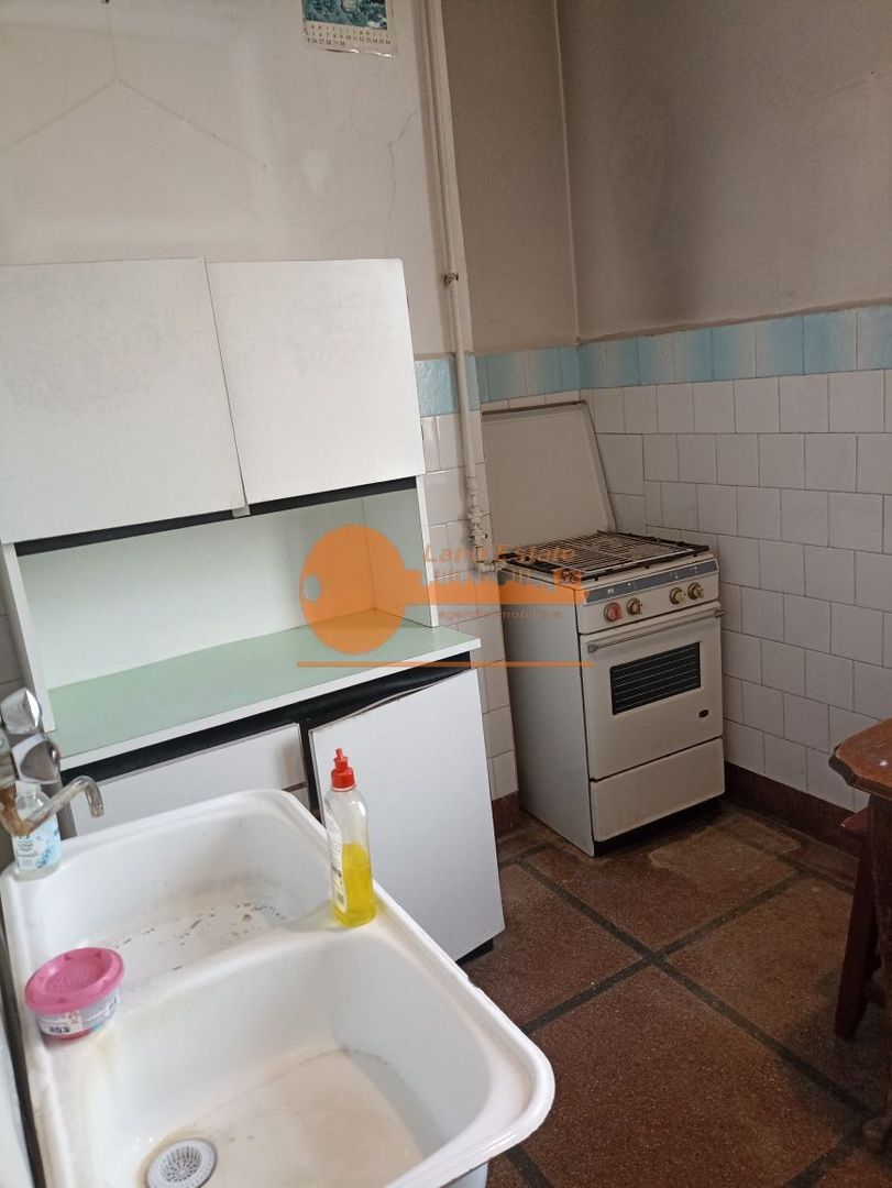 Garsoniera Ho si Min ( bloc rusesc-boxa ) - Poză 4