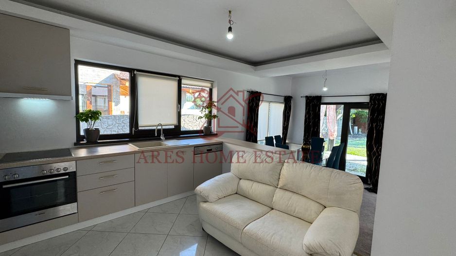 Casă individuală, 5 camere, garaj si curte, comision 0 - Poză 8