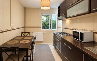De vânzare apartament 3 camere Dorobanți -Radu Beller 2 Bai  Bloc 1986 - Poză 4