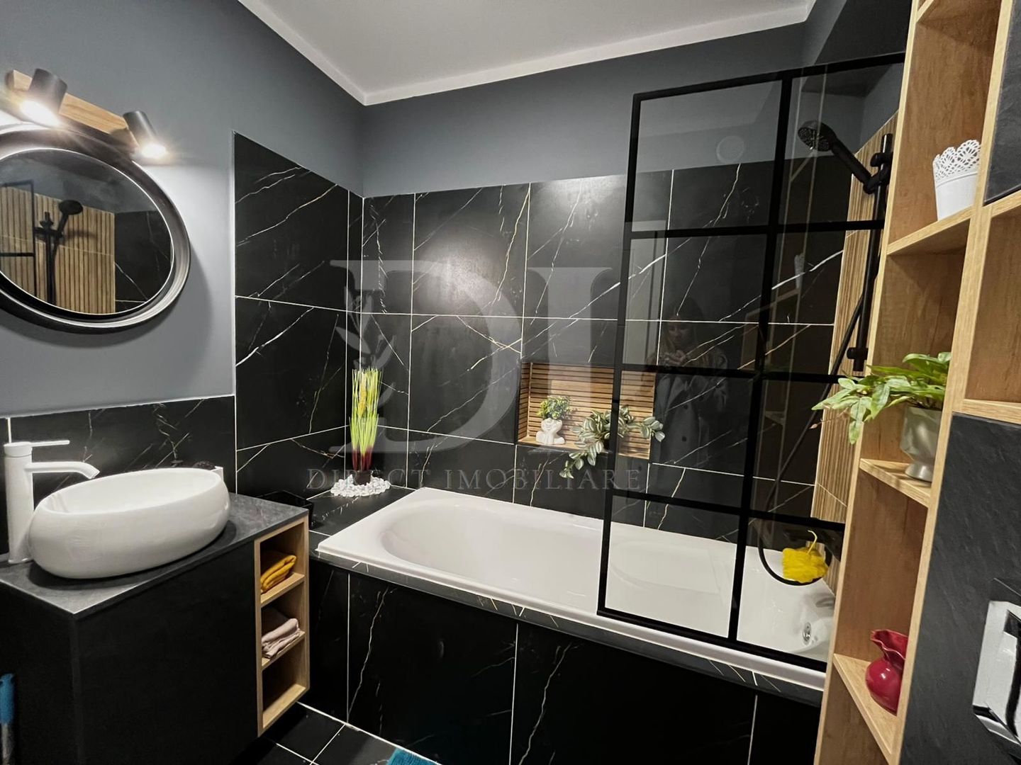 Apartament ultramodern  / Zona Terra - Poză 12