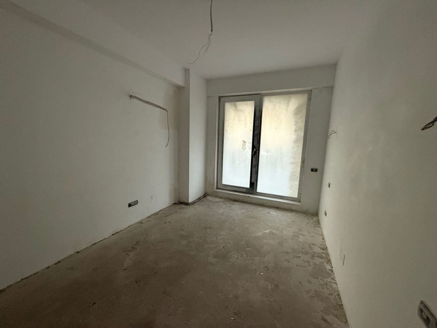 Apartament 4 Camere de Vanzare - Poză 12