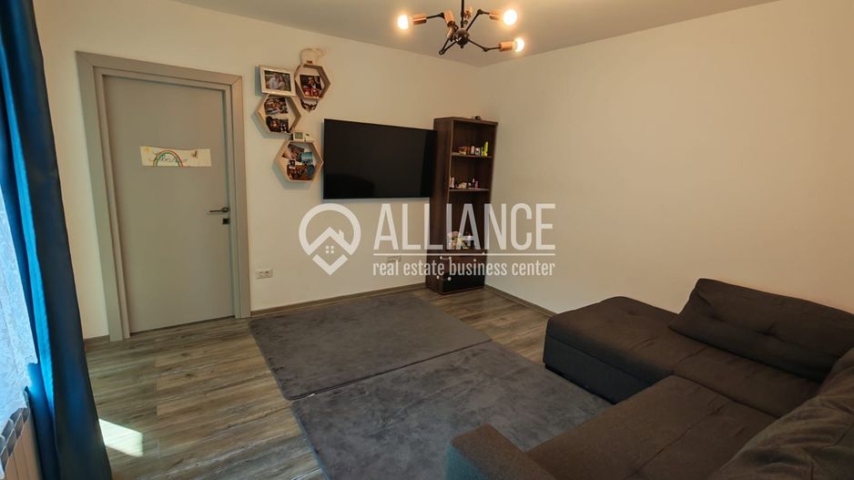 OVIDIU (Cod 01) Casa eleganta complet mobilata „la cheie” - Poză 6