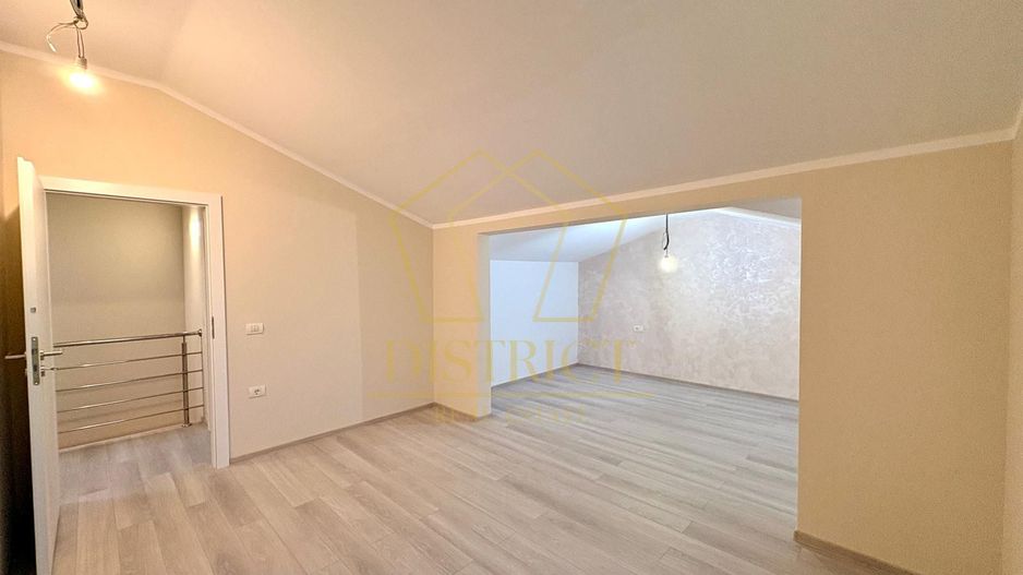 Duplex cu 4 camere si bucătărie închisă | Mosnita Veche - Poză 7