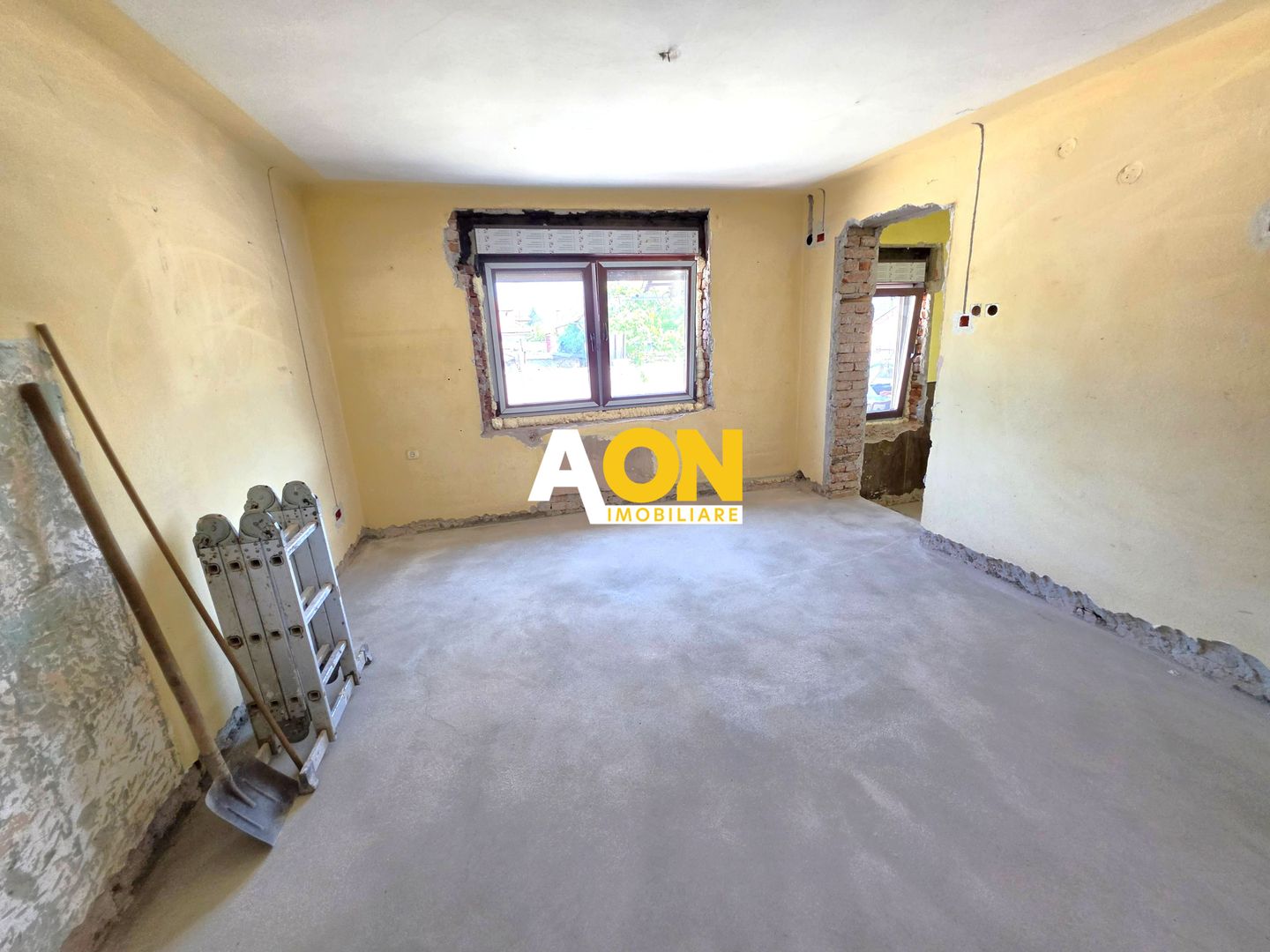 Casă semifinisată, 4 camere, 350 mp teren, la asfalt, zona Centru - Poză 11