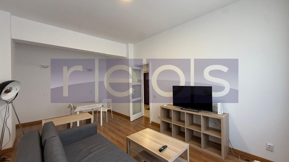 De inchiriat apartament 2 camere vedere Bd Magheru recent renovat - Poză 2