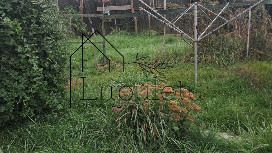 Casă de Vânzare | 3 Camere | 140 MPU | Anexe | Comuna Rosia - Poză 16