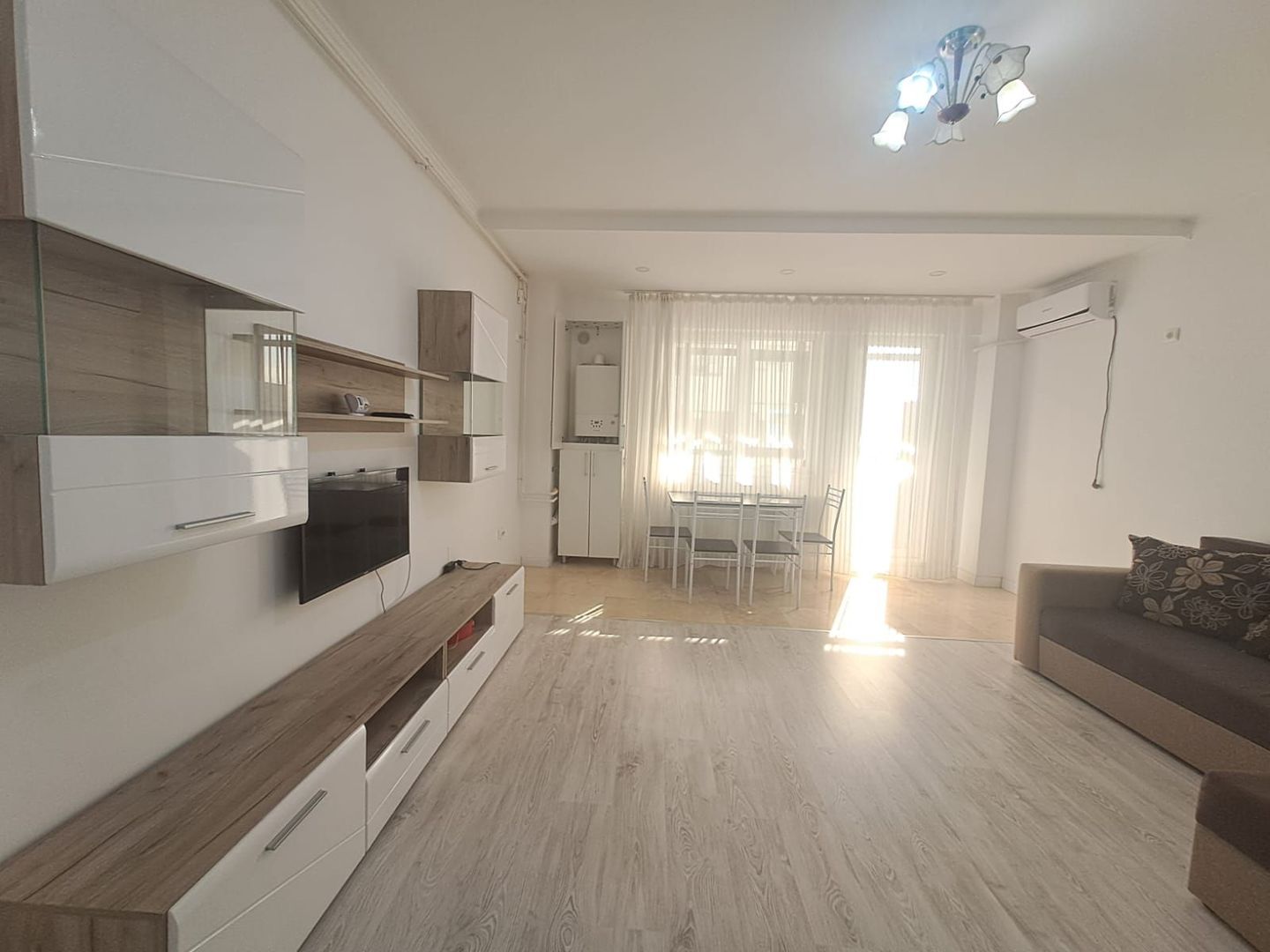 Garsonieră B-dul Timisoara Complex Avangarde Grande Village - Poză 2