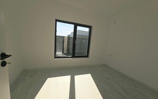 Casa parter-placa de beton-pod-beci-cartierul nou - Poză 9