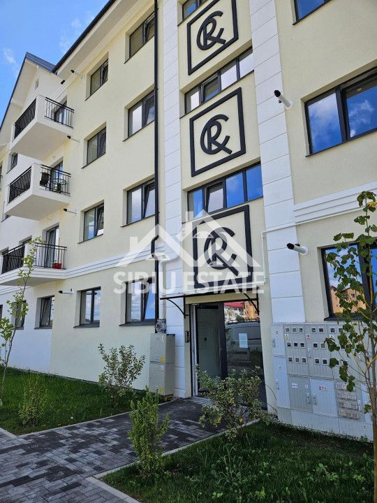 Studio 41 mp, balcon bucatarie separata , intabulata zona Brana - Poză 4
