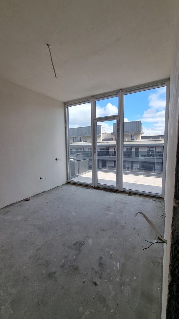 | Apartament cu 3 camere | CF | Bloc nou | 66.0 mp | Colonia Sopor | - Poză 6