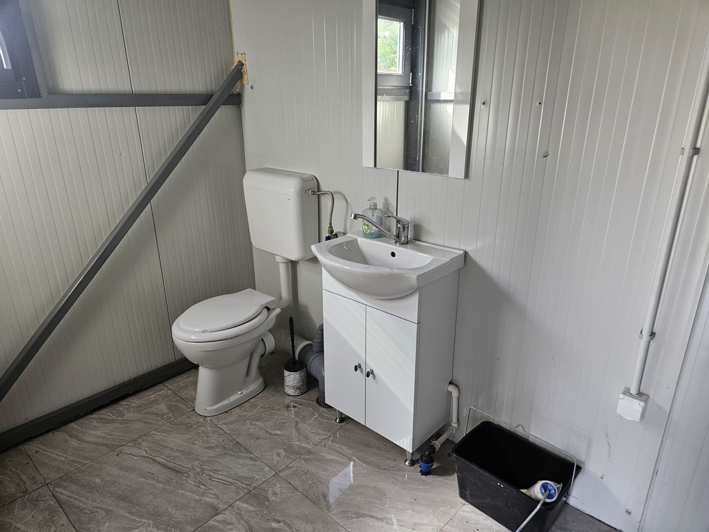 Inchiriere Hala 130 mp, teren 470 mp, Nord - Poză 4