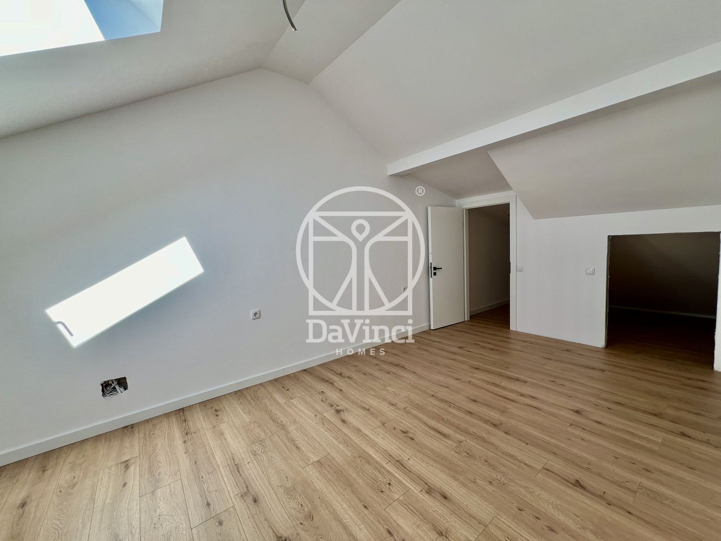 Penthouse 3 camere, 2 bai si dressing, intabulat, contoare (RV-50M-Da) - Poză 12
