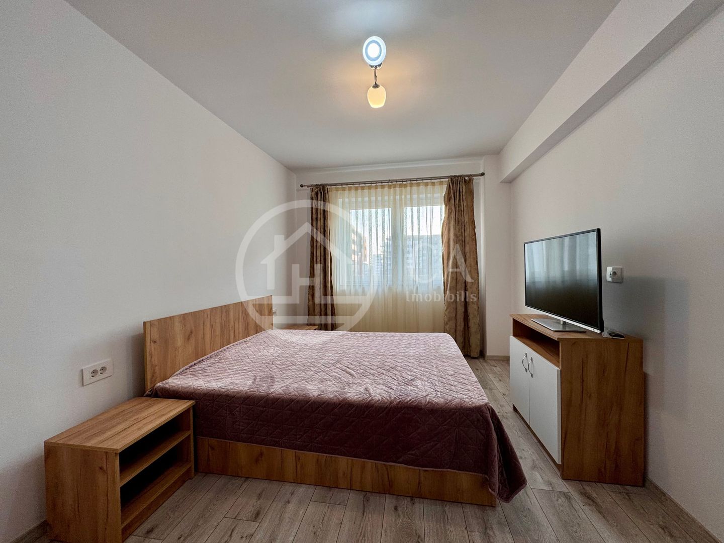 Apartament cu 3 camere de inchiriat in Iosia Residence, Oradea - Poză 4