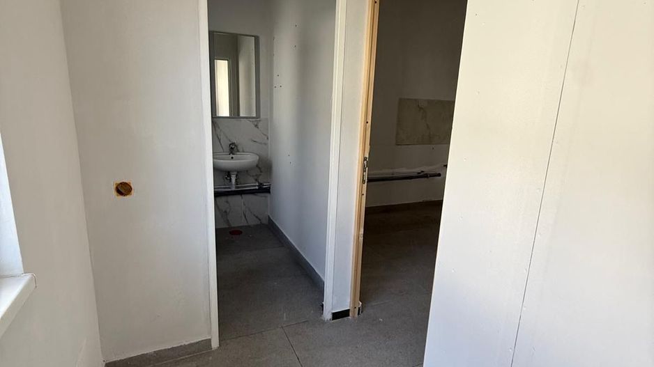 Spatiu comercial de inchiriat, 90 mp, alimentatie publica, Eroilor. - Poză 6