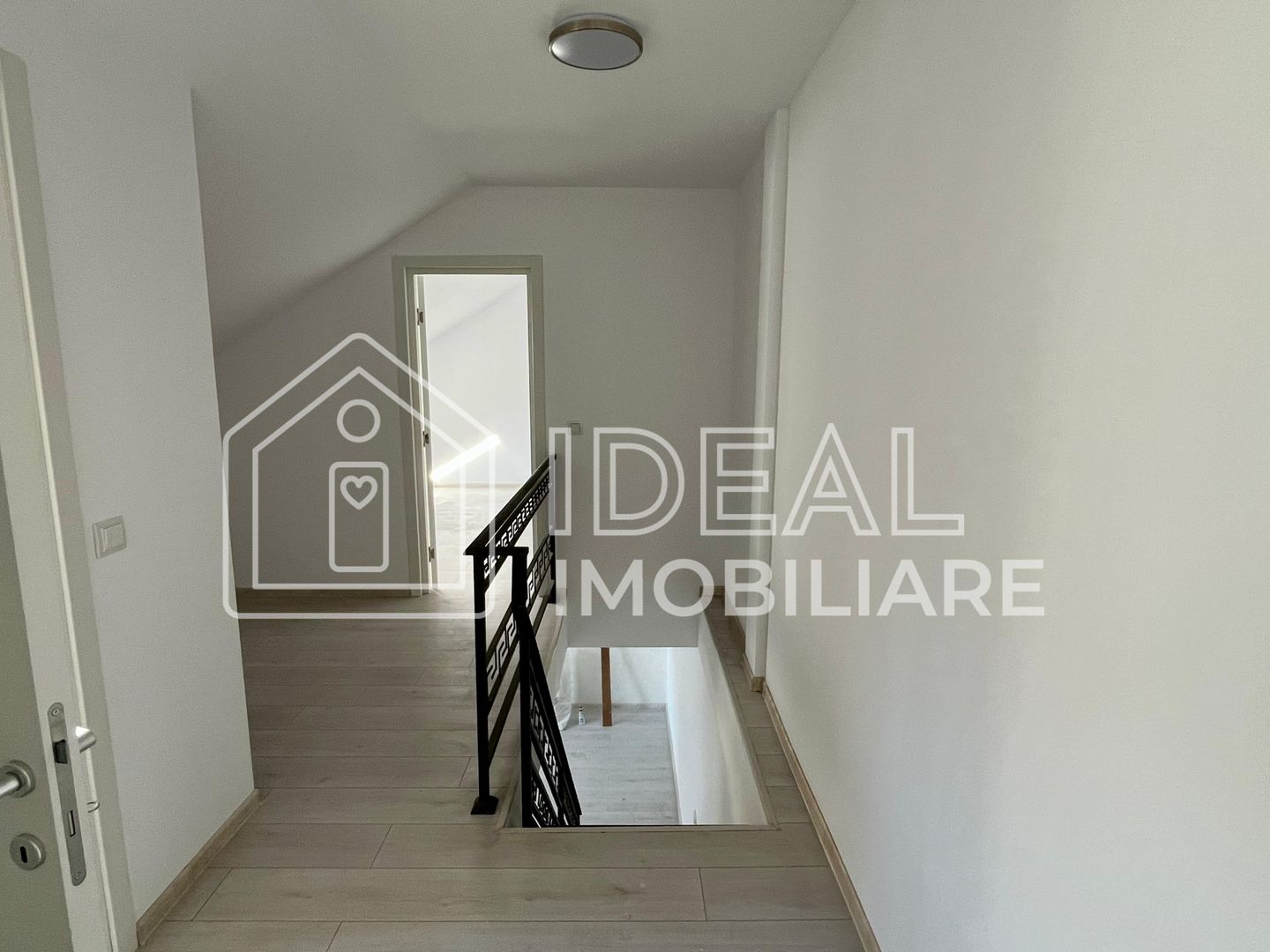 Mansardă cu 3 camere, 2 băi, 71 mp– zona Rahovei – Mihai Viteazu - Poză 5