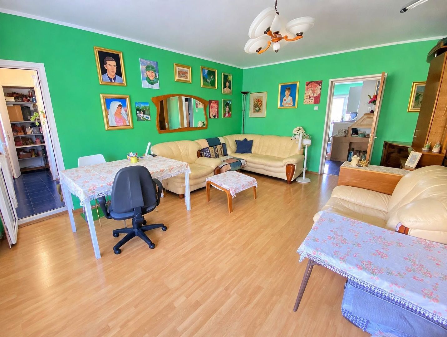 Vanzare 3 camere, 73 mp, etaj 2/8, centrală, 2 AC, parcare, 13 Septembrie - Poză 1