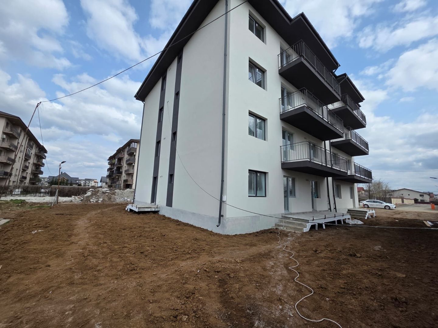 AP. 3 CAMERE - GRADINA 150 MP,  PARCARE INCLUSA IN PRET, COMISION 0% - Poză 2