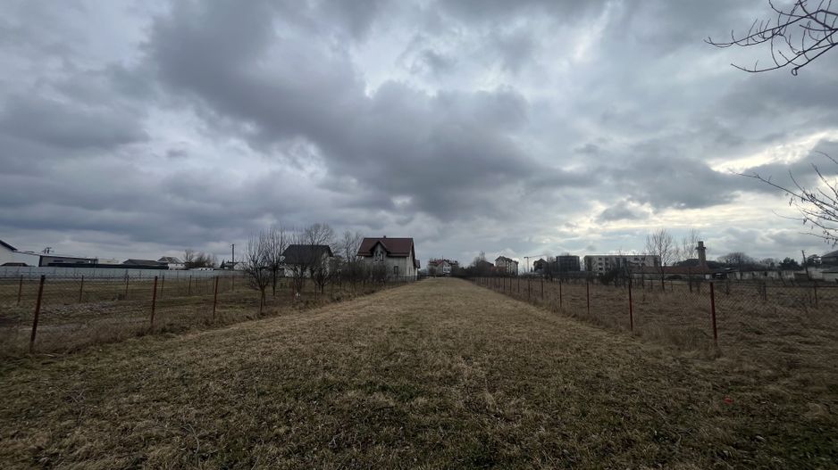 Teren Intravilan 2020 MP | Zonă Linistita | Radauti - Poză 4