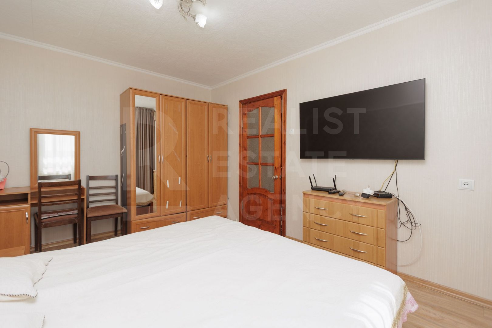 Chirie, apartament, 3 camere, str.  Miorița,  Telecentru - Poză 2