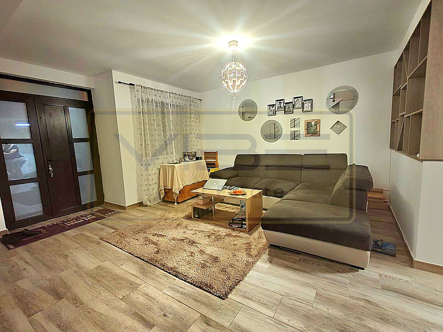 Duplex-4 camere - Mobilat Modern-Valea Adanca-``5 Drumuri`` - Poză 34