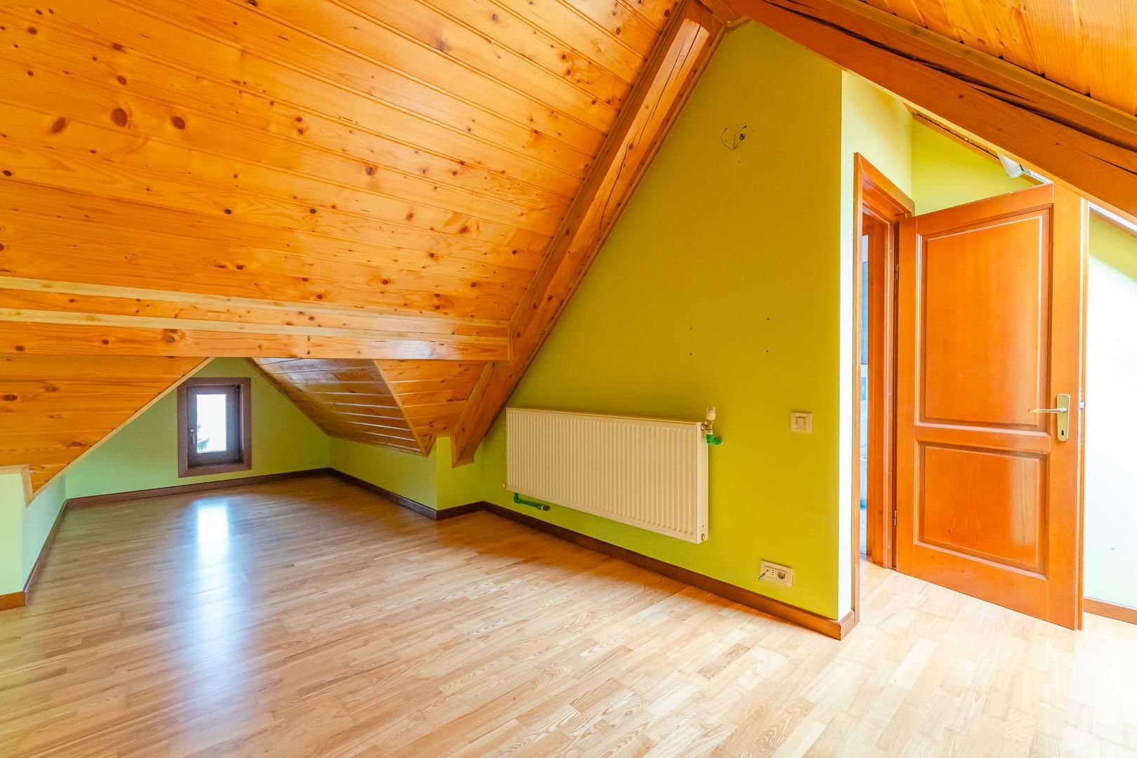 Apartament cu două dormitoare în Predeal, aproape de Pârtia Clăbucet - Poză 14