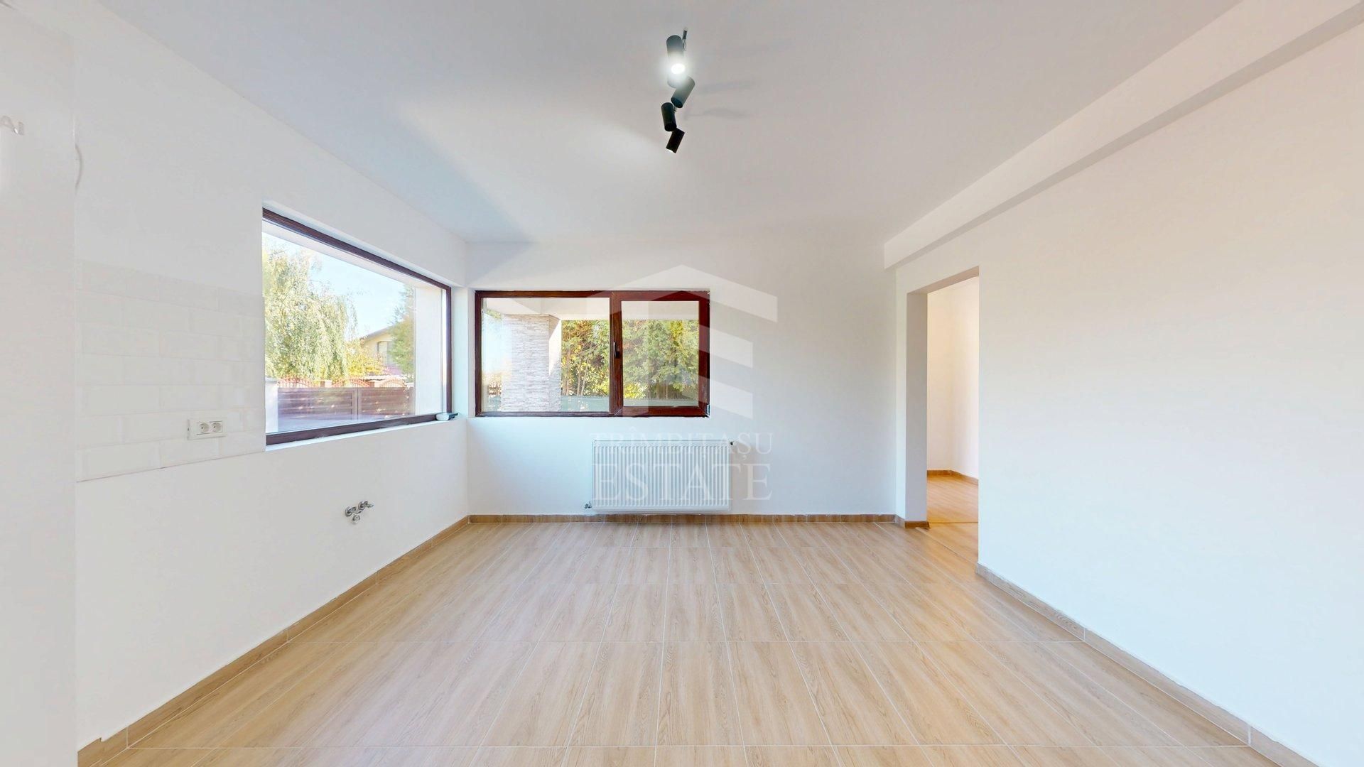 Duplex întreg cu Panouri Solare! Cu 2 intrari! - Poză 8
