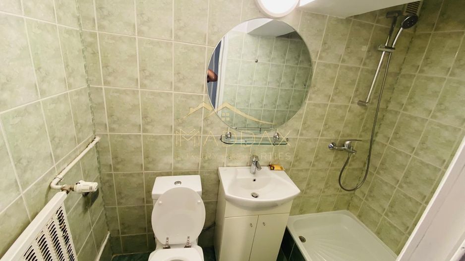 Apartament spațios cu 4 camere, vedere spectaculoasă către Palatul Parlamentului - Poză 20