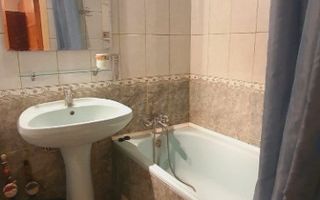 Apartament 3 camere de vanzare - Poză 3