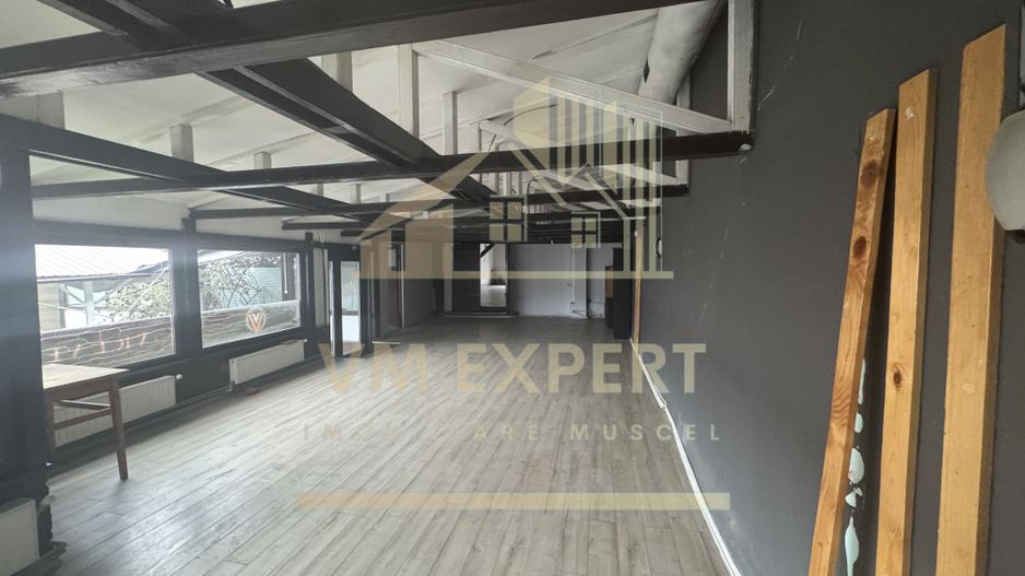 SPATIU COMERCIAL CAMPULUNG ZONA CENTRALA - Poză 4