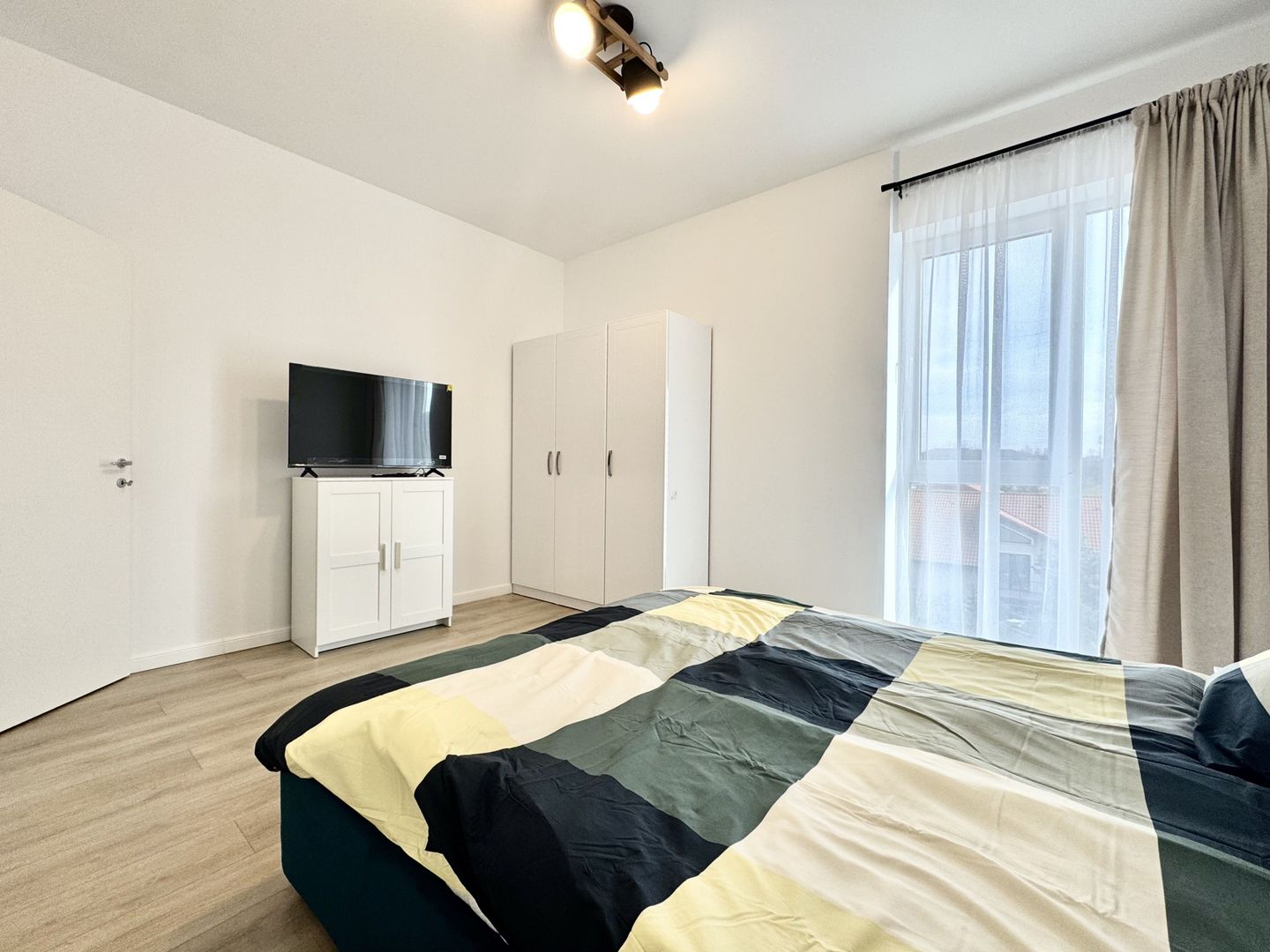 Un cămin nou și liniștit, prima închiriere – Zona Aradului - Poză 10